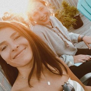 Meet your Posher, Talia